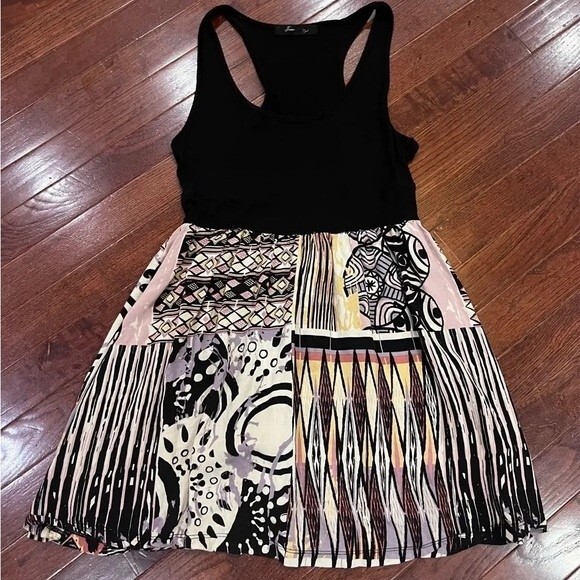 Black and abstract print racerback dress size small - Picture 3 of 7